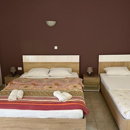 Apartments Adrian Улцин Екстериор снимка