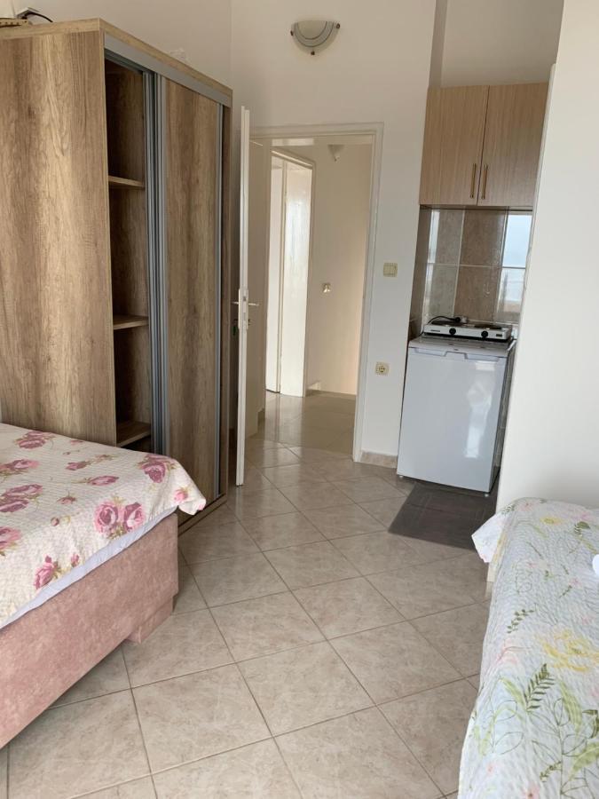 Apartments Adrian Улцин Екстериор снимка
