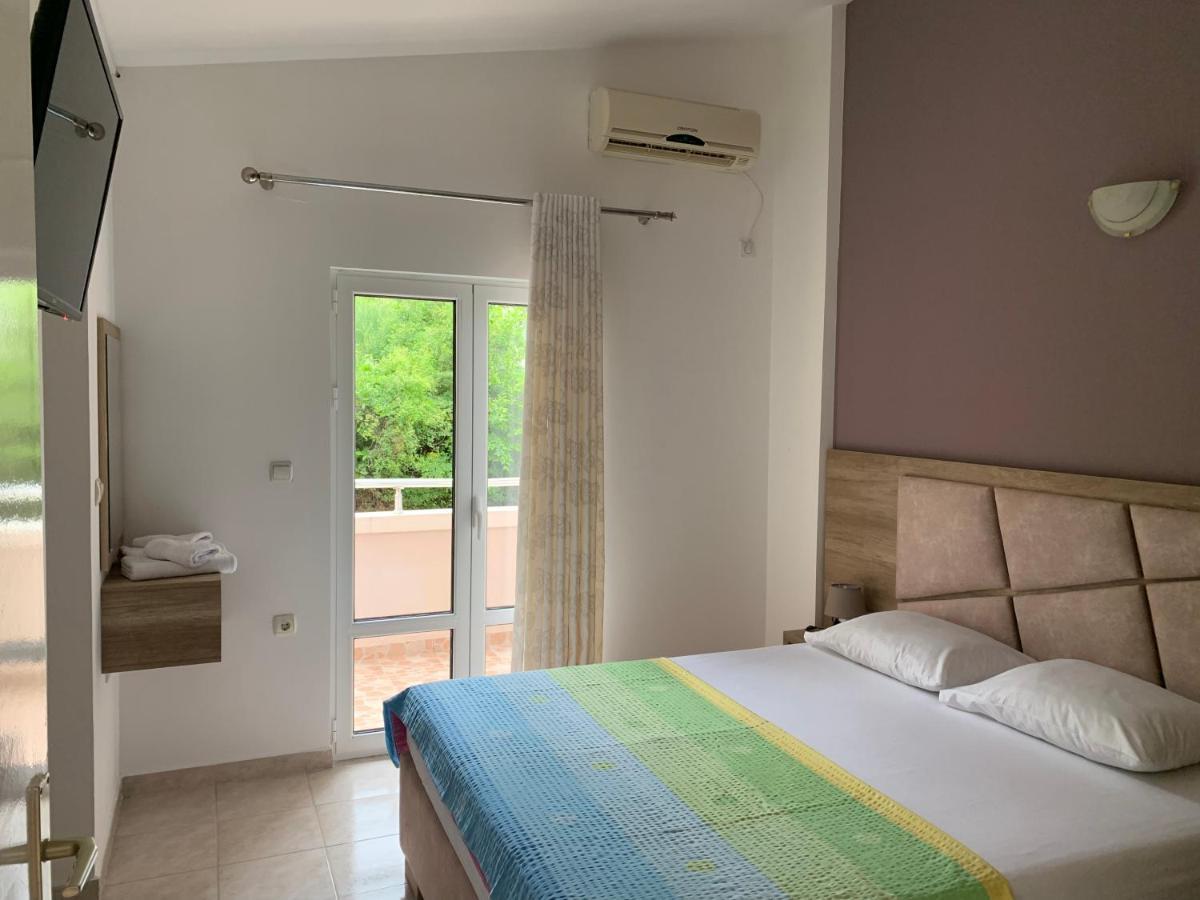 Apartments Adrian Улцин Екстериор снимка
