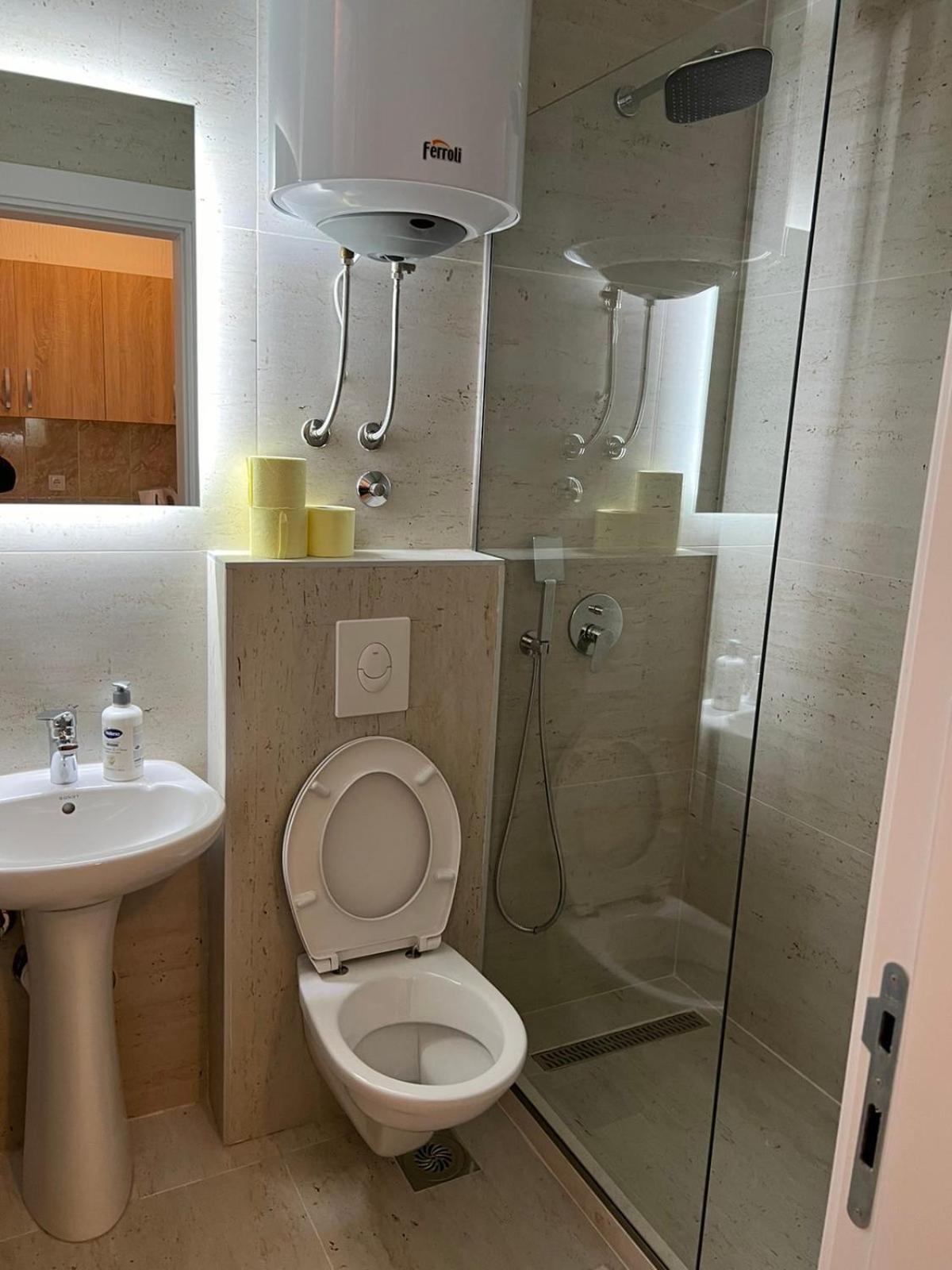 Apartments Adrian Улцин Екстериор снимка